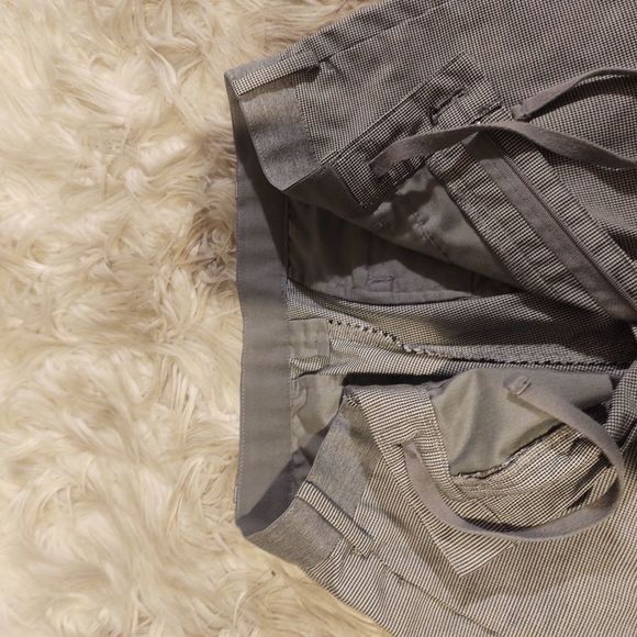 UNIQLO | HOUNDSTOOTH DRESS PANTS SIZE 27-30 INCHES - Picture 4 of 4